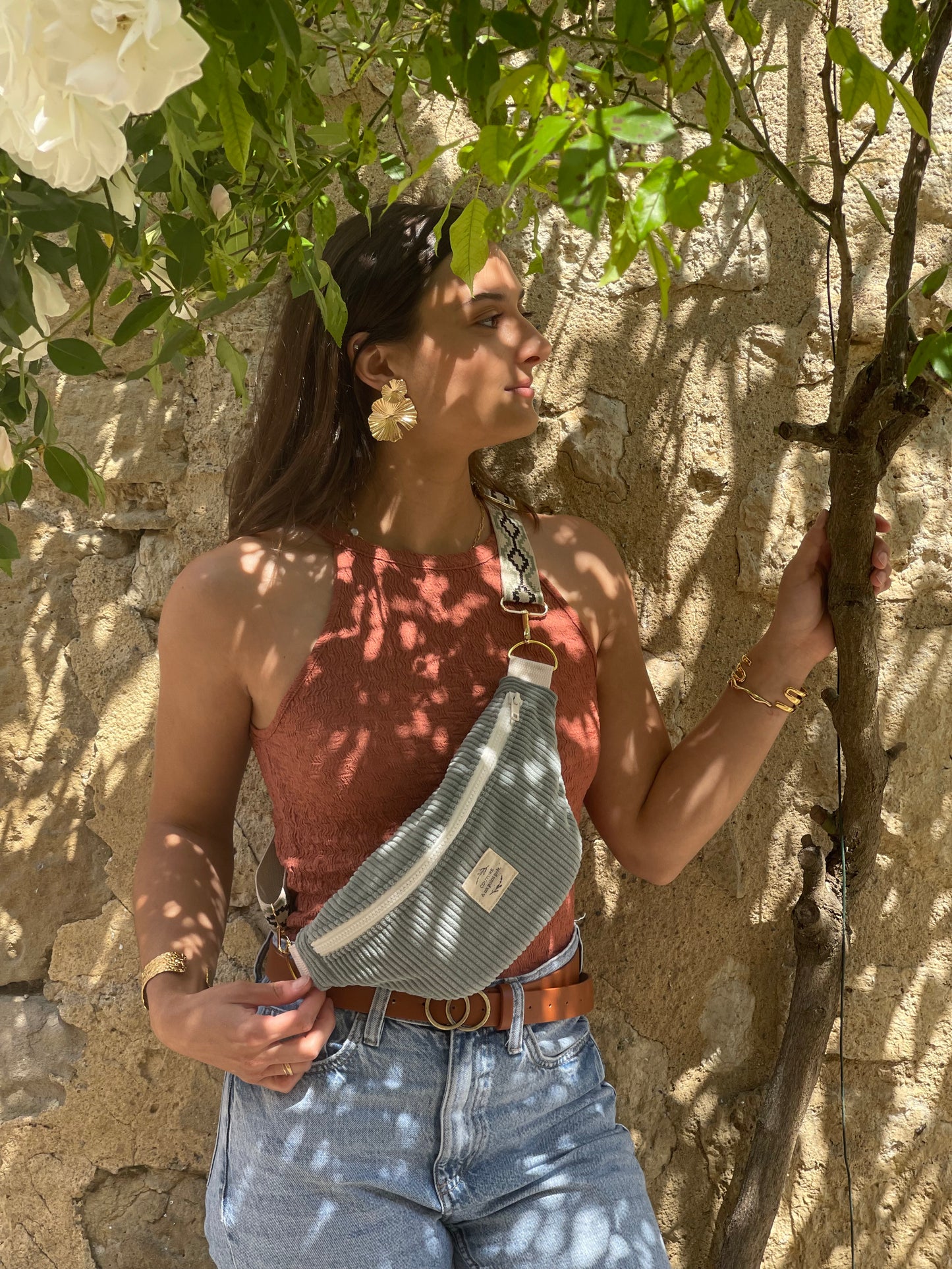 Banane velours bleu gris