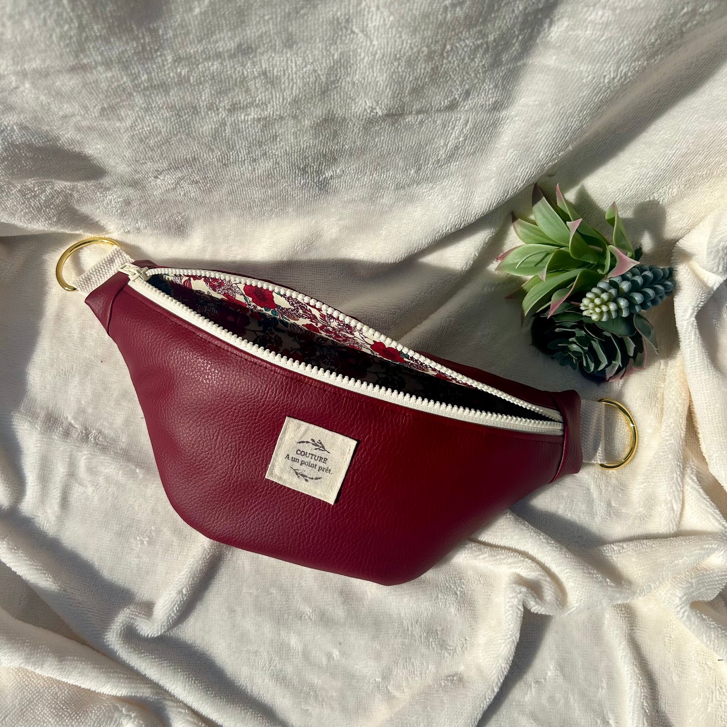 Banane similicuir rouge bordeaux