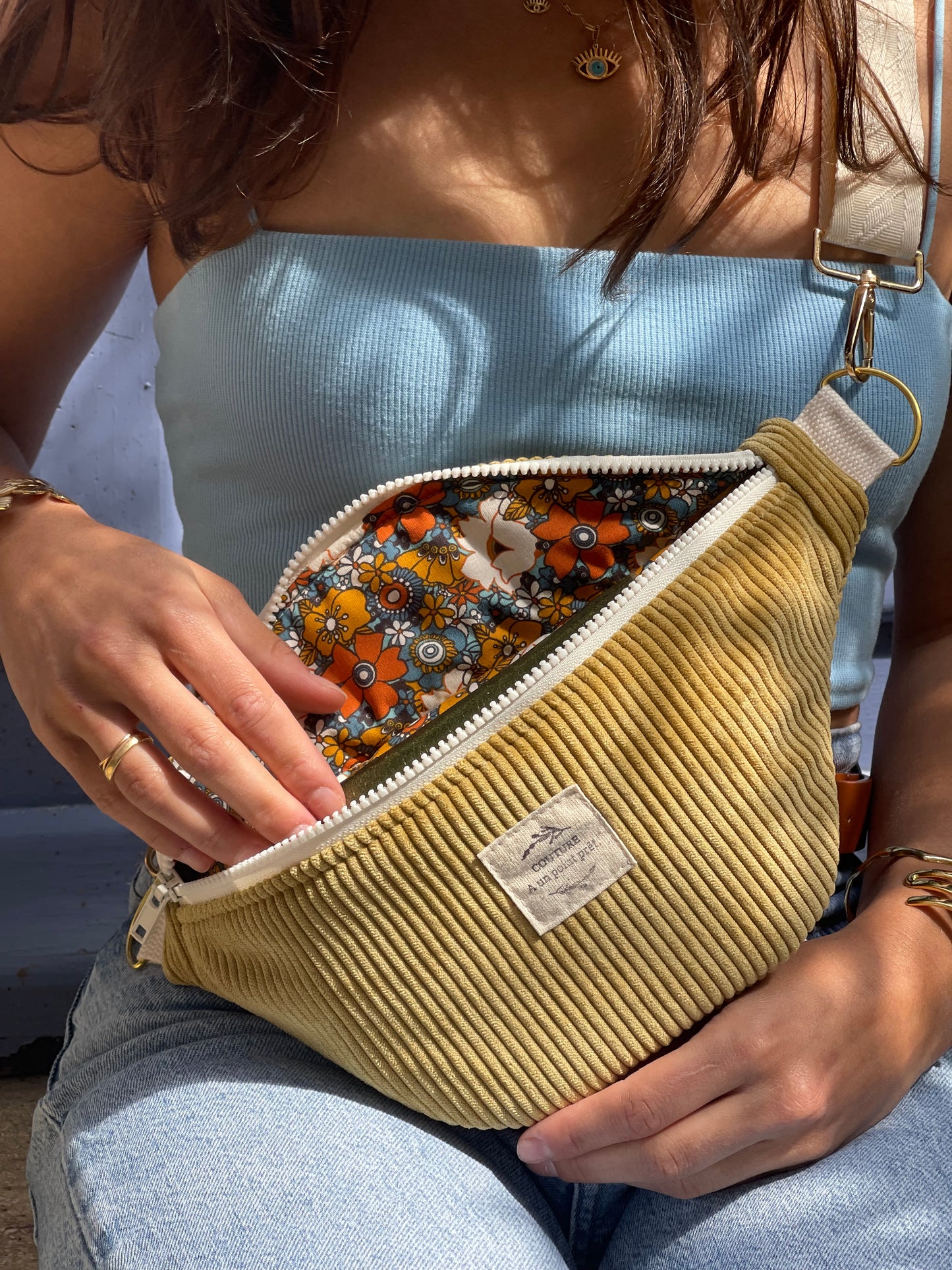 Banane velours moutarde