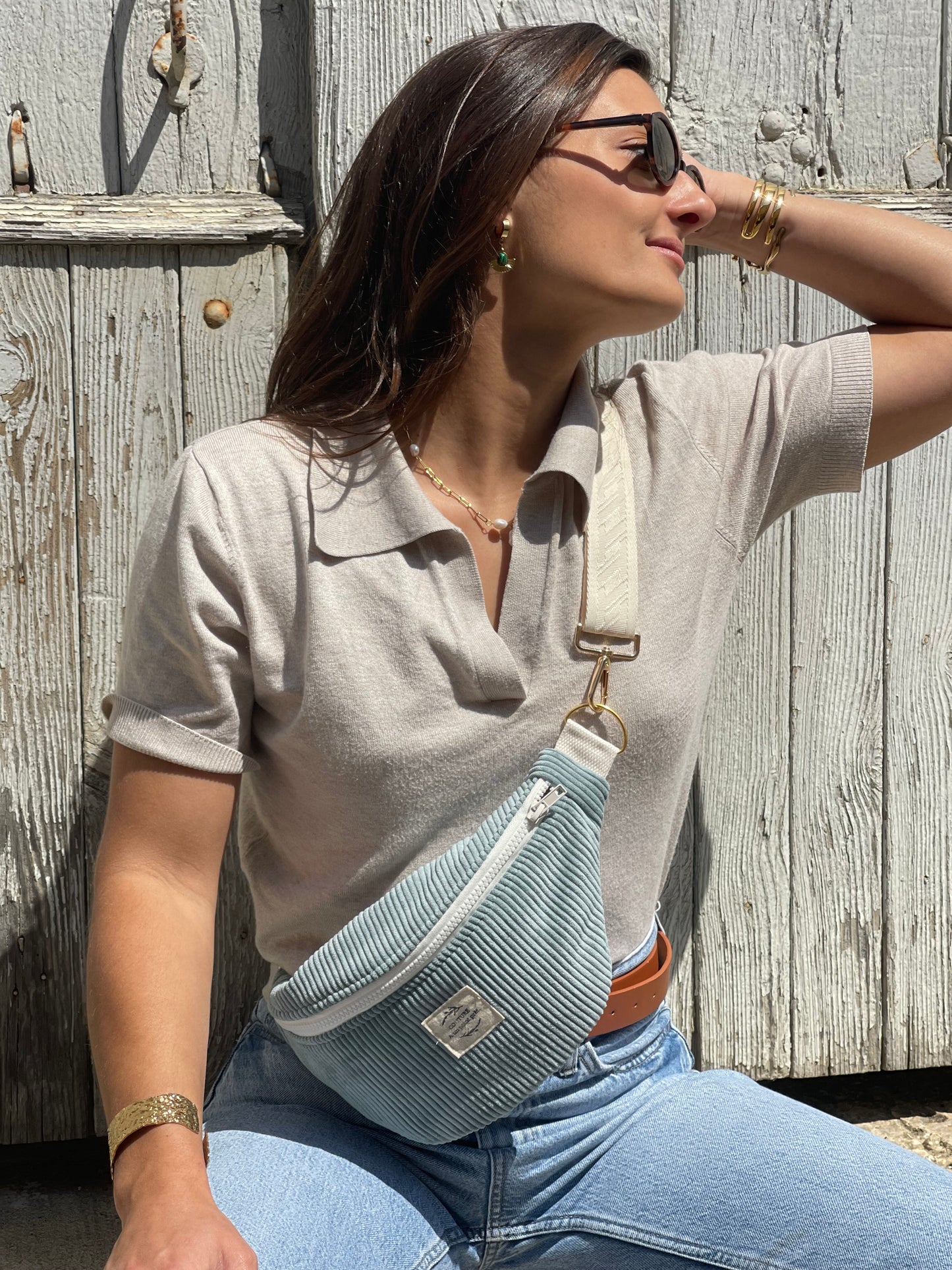 Banane velours bleu ciel